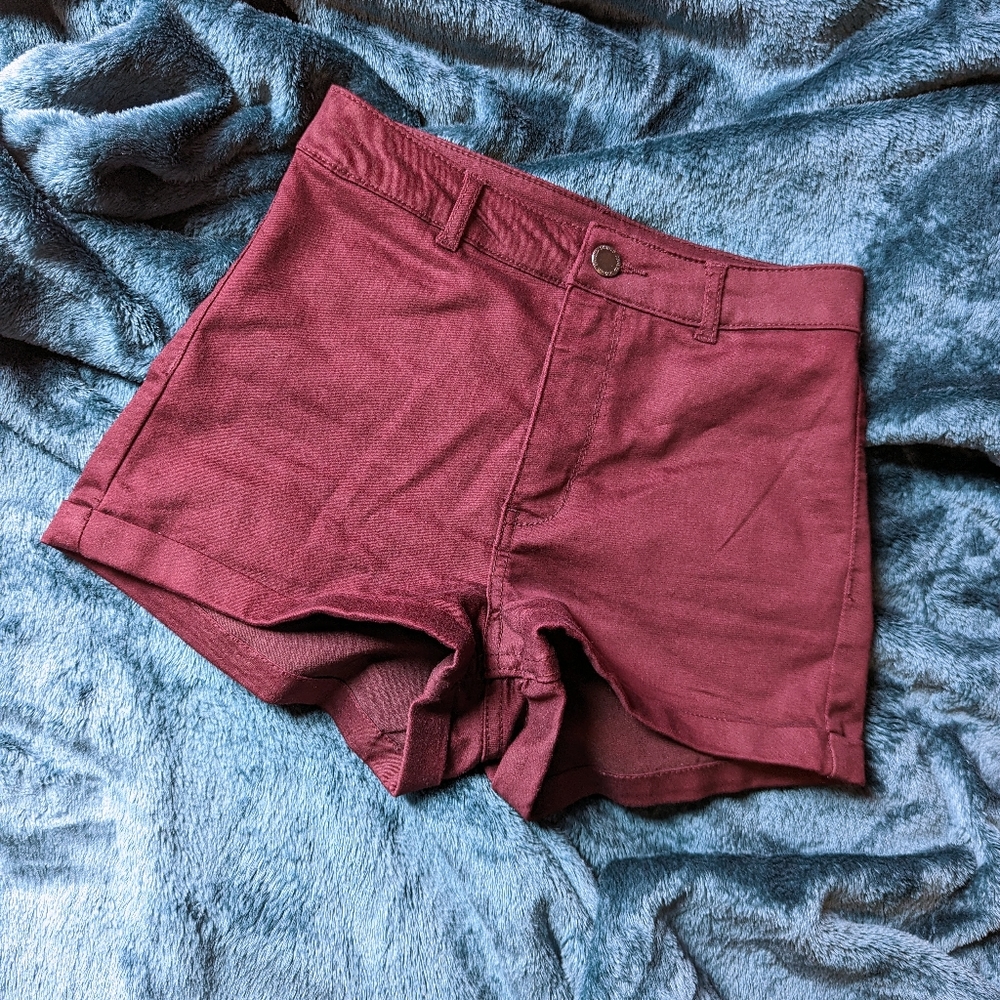 burgundy high waist h&m shorts